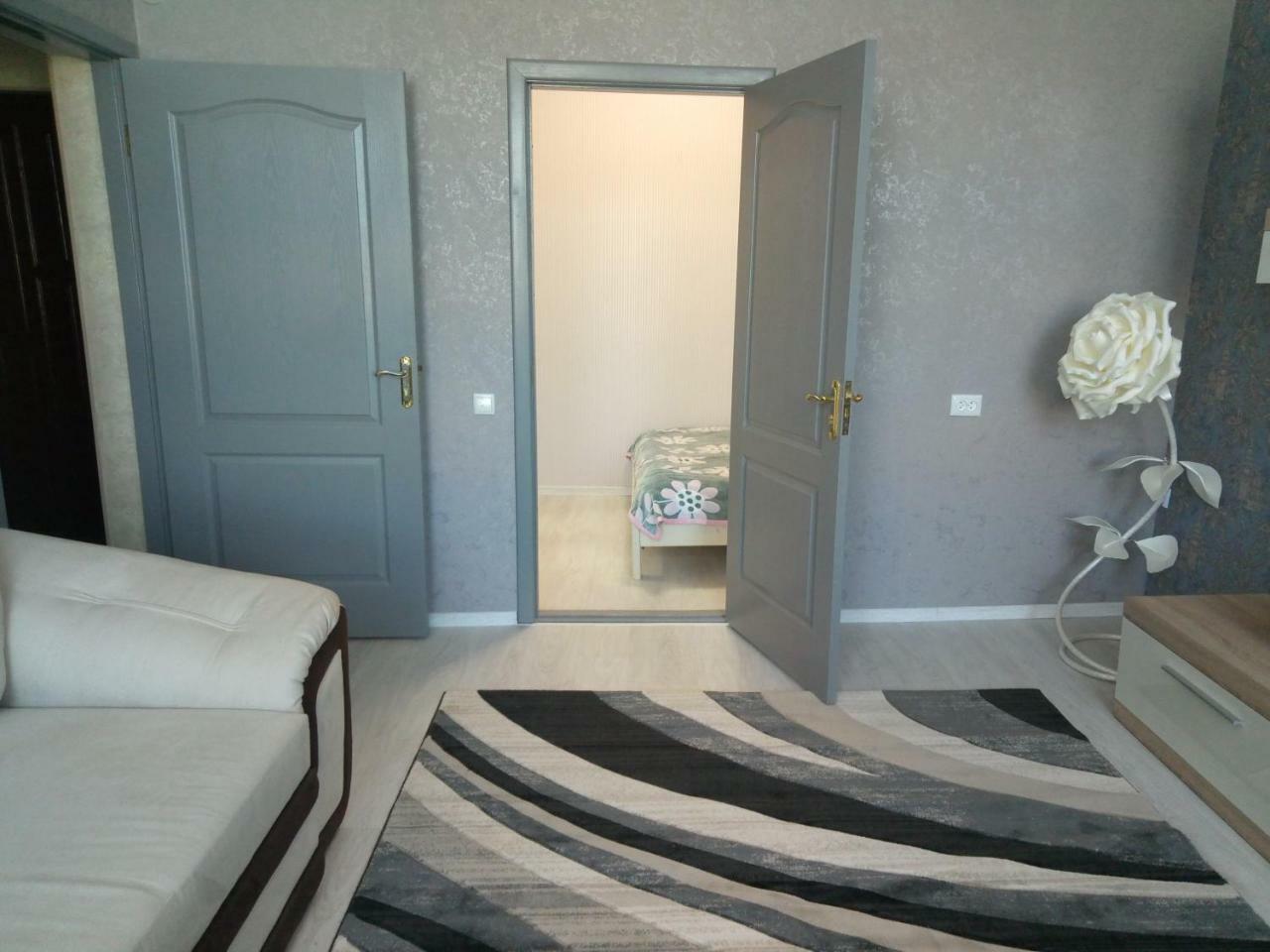 Ferienwohnung Зарванская Стрит 9 Kamjanez-Podilskyj Exterior foto