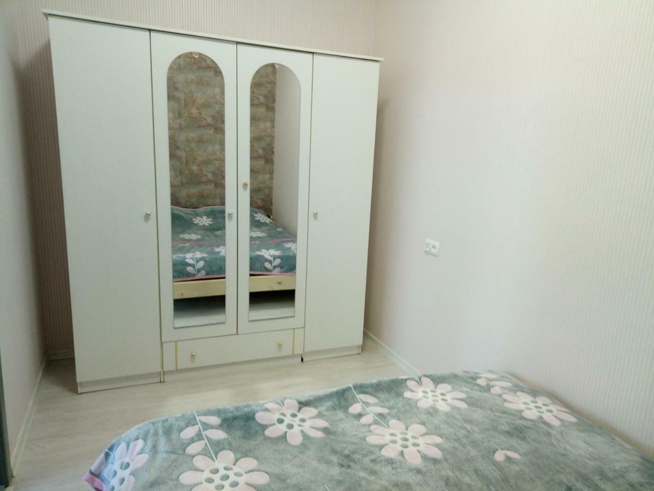 Ferienwohnung Зарванская Стрит 9 Kamjanez-Podilskyj Exterior foto